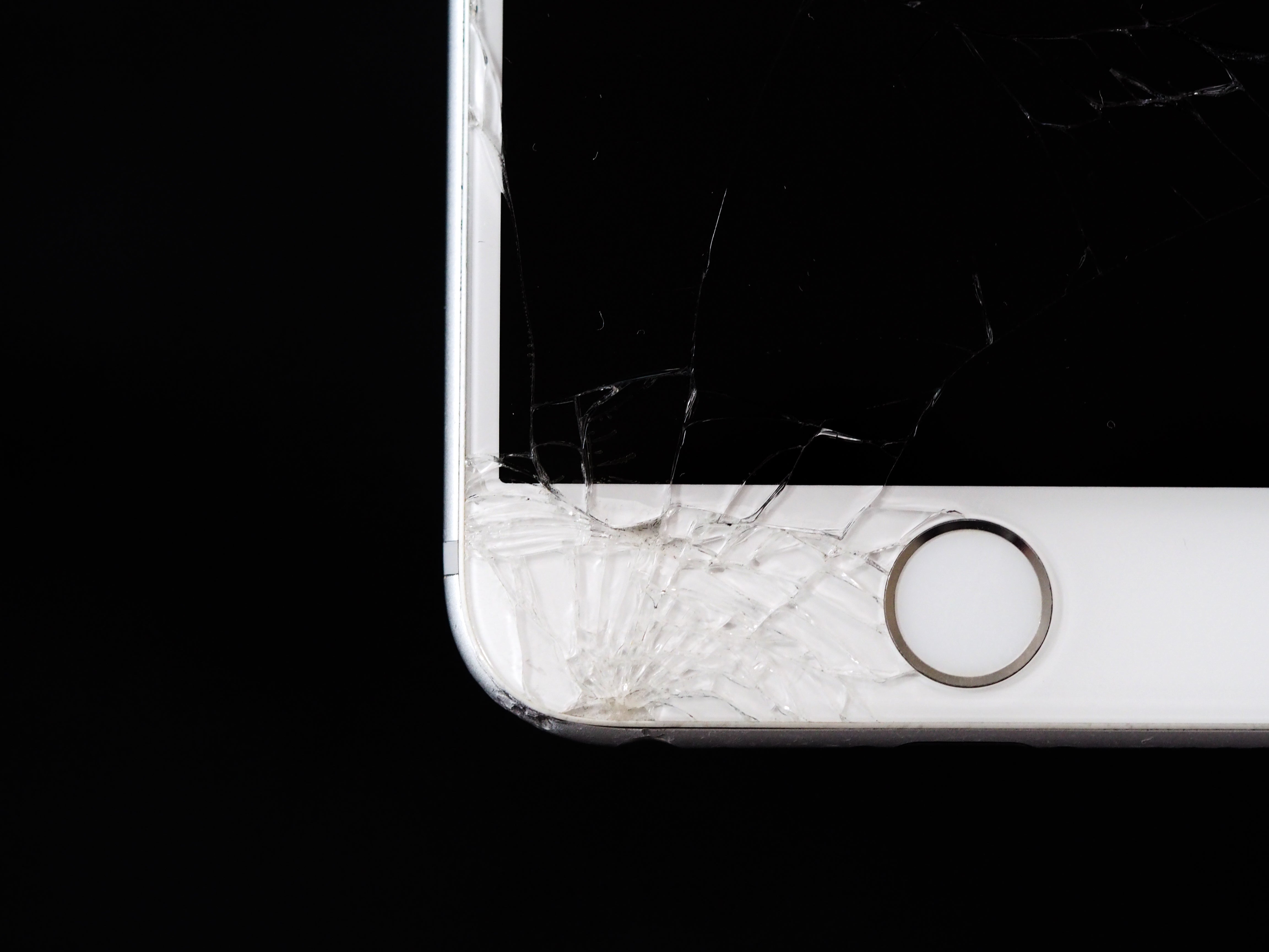 Screen replacements for your smart phone and tablet or iPads